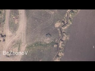 best уничтожение украинской машины с зениткой точным попаданием ланцета херсонское направление best