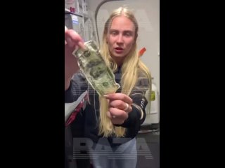 best питер с юмором нетрезвая пассажирка самолета орально молодые соседа во время полёта best