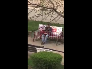 best в ростовской области две девушки запалили бабу которая принялась ртом играть на грязной губной гармошке прямо на best