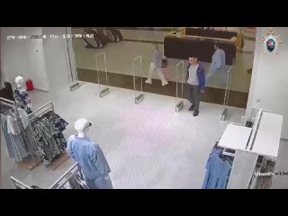 best мужик на почве сильной ревности нанес множественные ножевые ранения в область шеи и головы своей бывшей супруге best