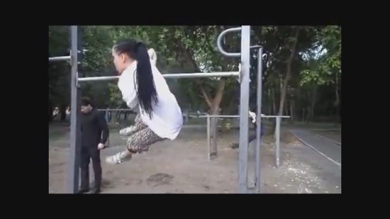 best девушки на турнике творят чудеса супер трансформация тела мотивация трени видео жесть юмор игры прикол голые best