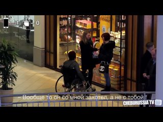 best отношение девушек к инвалидам picking up girls on a wheelchair social experiment best
