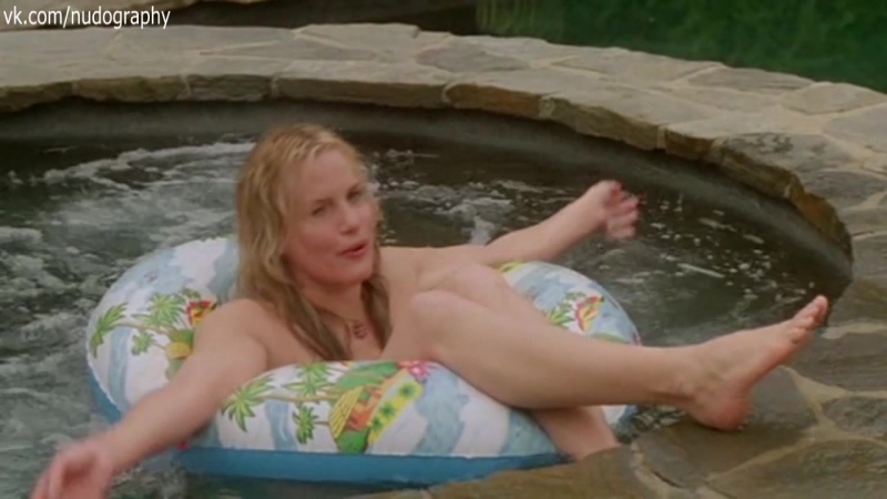 best дэрил ханна daryl hannah голая в фильме не уступить штейнам keeping up with the steins 2006 скотт маршалл best