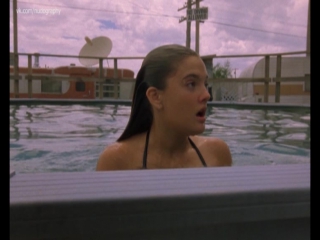 best дрю бэрримор drew barrymore в фильме вдали от дома far from home 1989 мейерт эйвис best