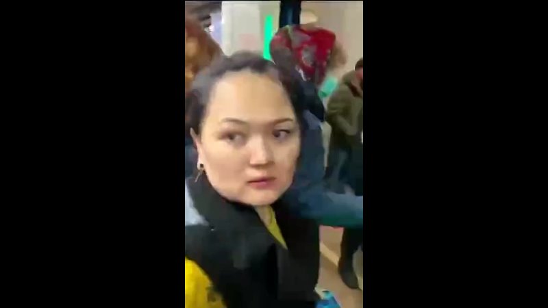 best скорее всего мужичка избили бы толпой но остальные пассажиры тоже не остались в стороне и начали заступаться best