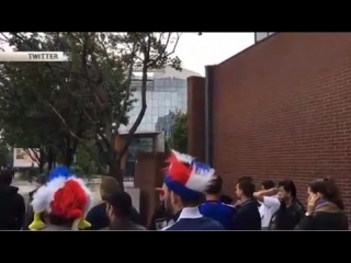 best полицейские взорвали подозрительный предмет возле стадиона стад де франс best