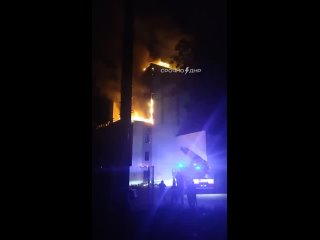 best прямо сейчас в мариуполе горит дворец металлургов видео прислали подписчики подробности возгорания уточняются best