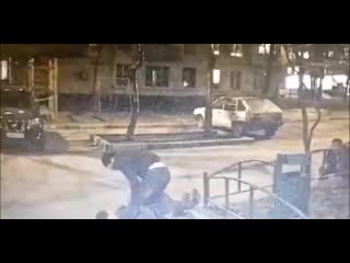 best в москве 5 узбеков которые остались без работы напали на батю с сыном и жестко их отпиздили а всё из за пары тысяч best