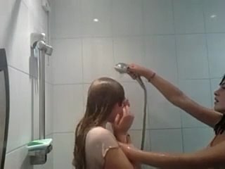 best две молодые девочки клава и фрося изврашались в ваннойвсем смотреть best