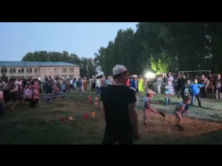 best у балалаечника ильяса гараева порвалась струна на дискотеке best