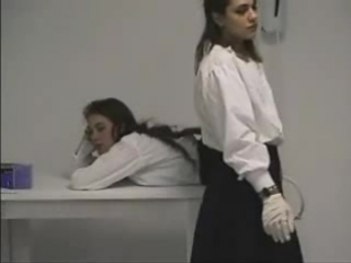 best очаровательная школьница 18 получает клизму best