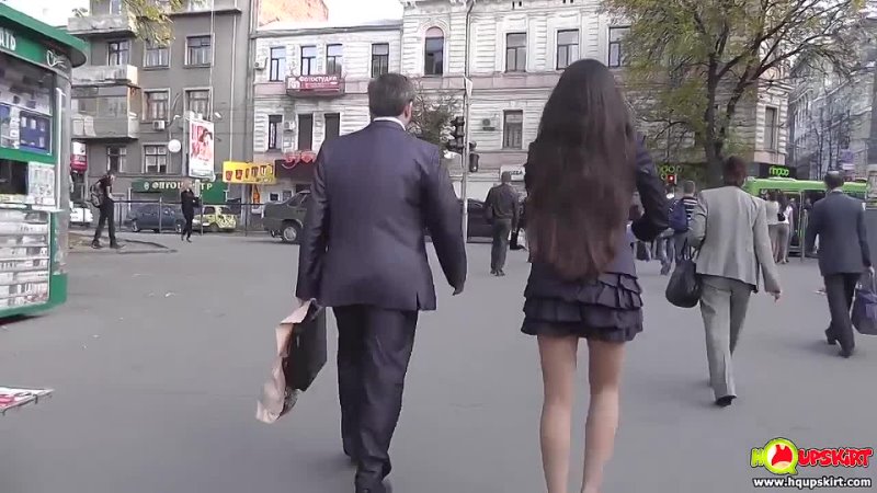 best трусики под юбками и платьями в разных местах улица инет best