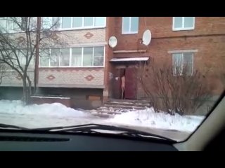 best г владимир голый пьяный мужик алкаш решил сходить зимой до ларка купить лимонадика попить сушняк пошёл за лимонадом best