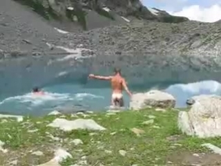 best голые задницы в ледяной воде best