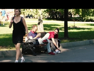 best девушка пердит с подливой пранк реакция людей на пердёж best