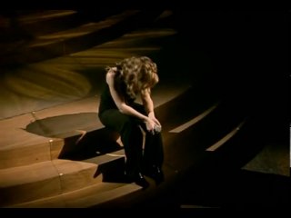 best прочтите коментарий lara fabian je t aime первый концерт после смерти любимого человека тогда она не смогла петь best