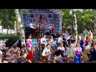 best реклама ресторана карл и фридрих с участием модели евгении мошниковой и актеров мороз алексея и любченко алексея best