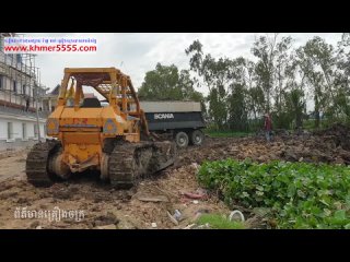 best ឡនបនយឌបចកដ dongfeng hyundai scania dump truck unloading soil best