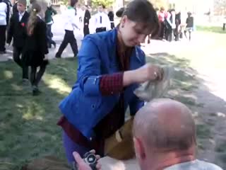 best оля надевает противогаз best