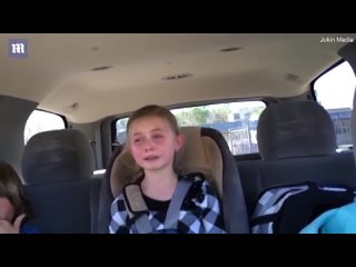 best сестра плачет что любит очень сильно брата а он стесняется ее поцеловать в школе best