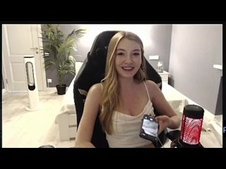 best valyusha сняла трусики на стриме и спалила писечку trovo twitch dota2 best