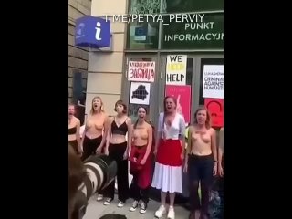 best сие действо происходит в польше слабонервным не смотреть upd действо прошлогоднее но всё равно смешно best